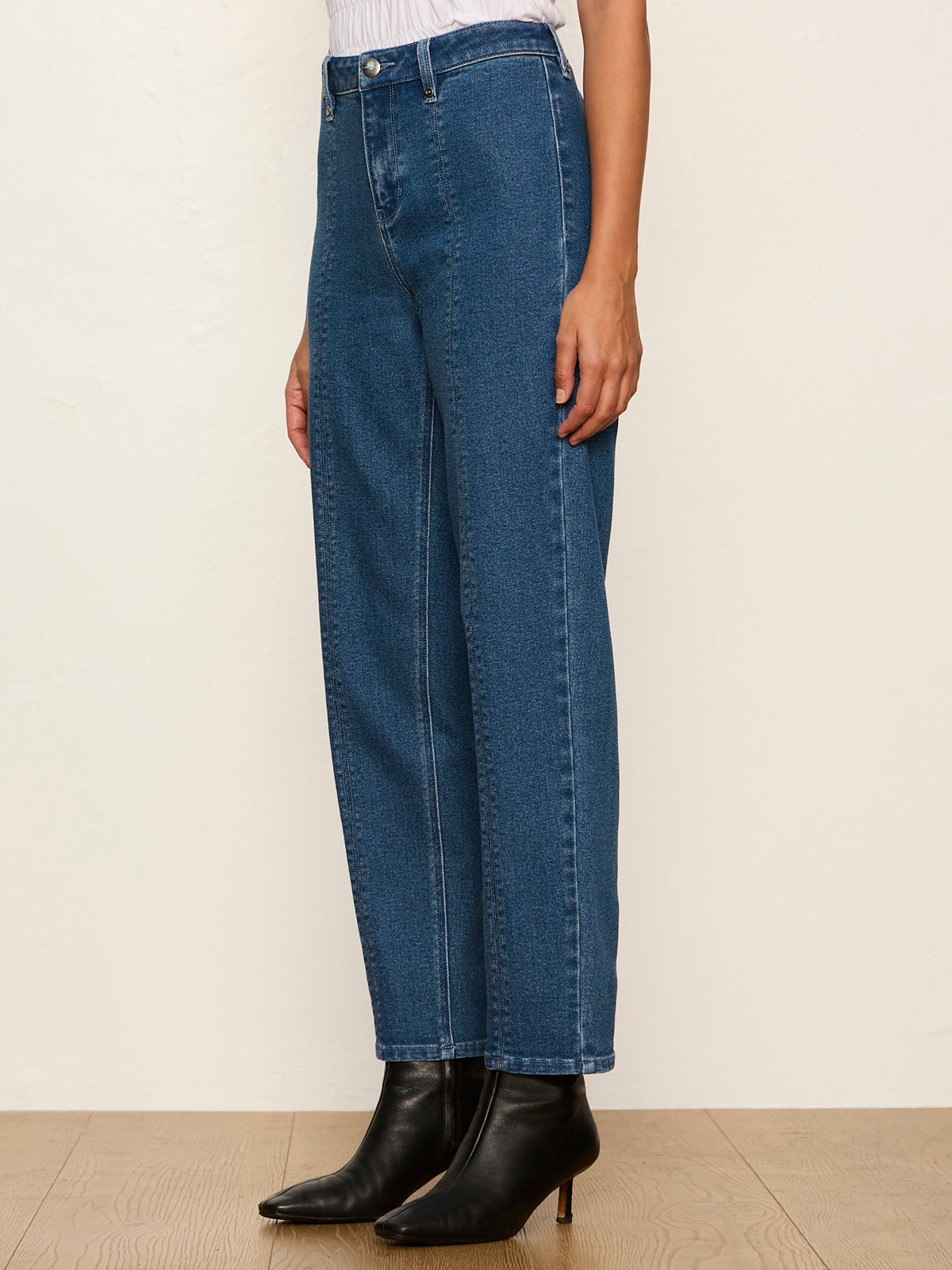 Nixie Slim Straight Ankle Jean Medium - Image 4