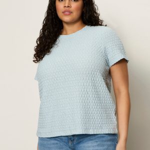 Pucker Up Perfect Tee Blue Aura Extended Sizing