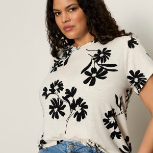 The Perfect Tee Chalk Bloom Extended Sizing