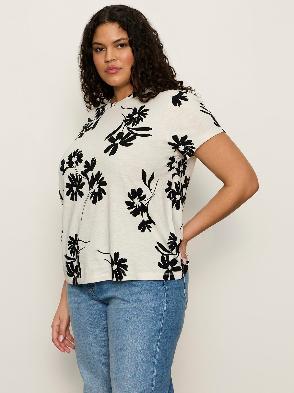 The Perfect Tee Chalk Bloom Extended Sizing - Image 3