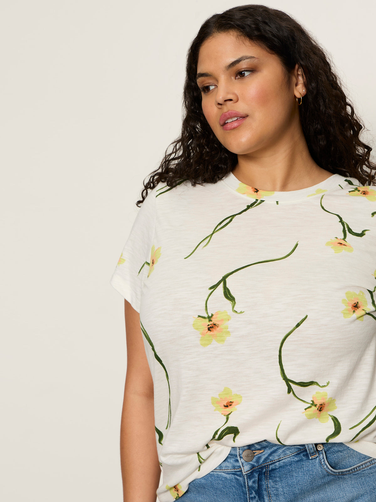 The Perfect Tee Lemon Meadow Extended Sizing - Image 3