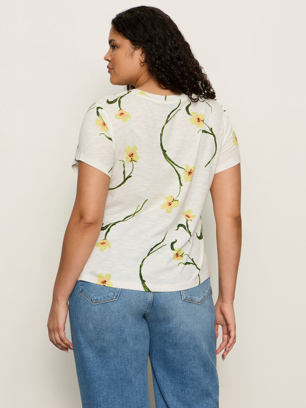 The Perfect Tee Lemon Meadow Extended Sizing - Image 5