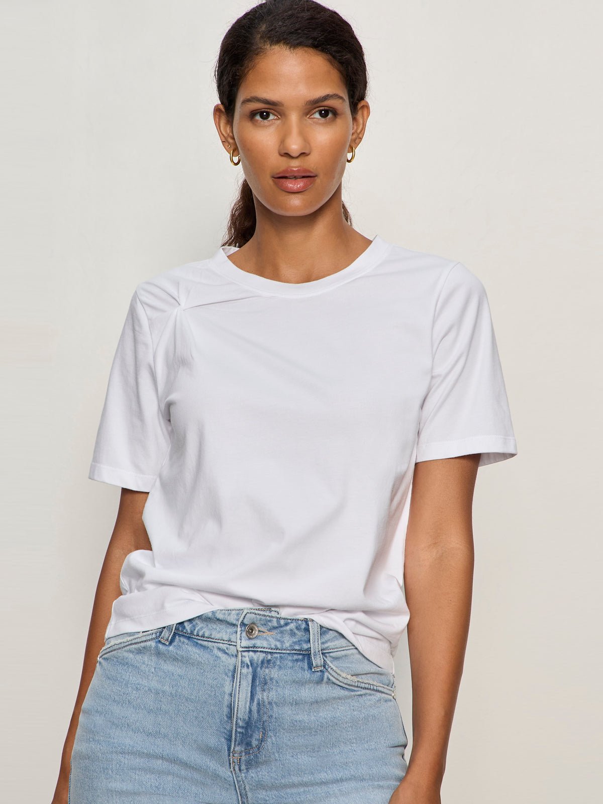 Soft Twist Tee White
