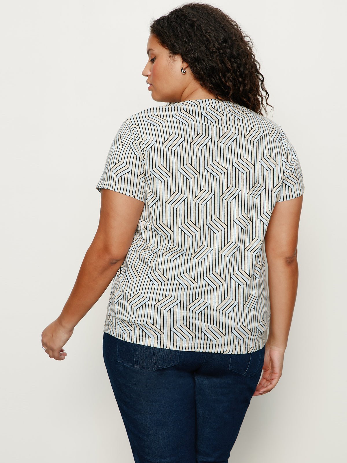 The Perfect Tee Arctic Wave Extended Sizing - Image 3