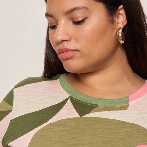 The Perfect Tee Green Vista Extended Sizing