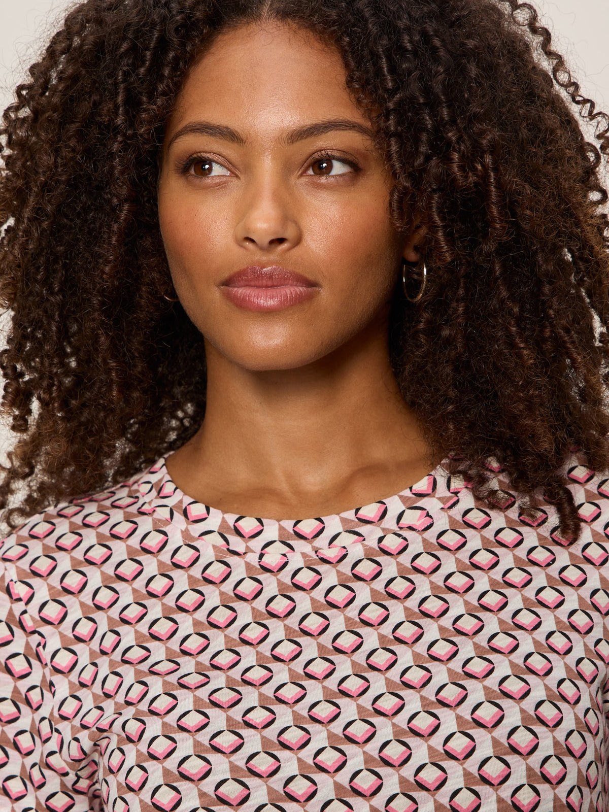 The Perfect Tee Petal Grid - Image 3