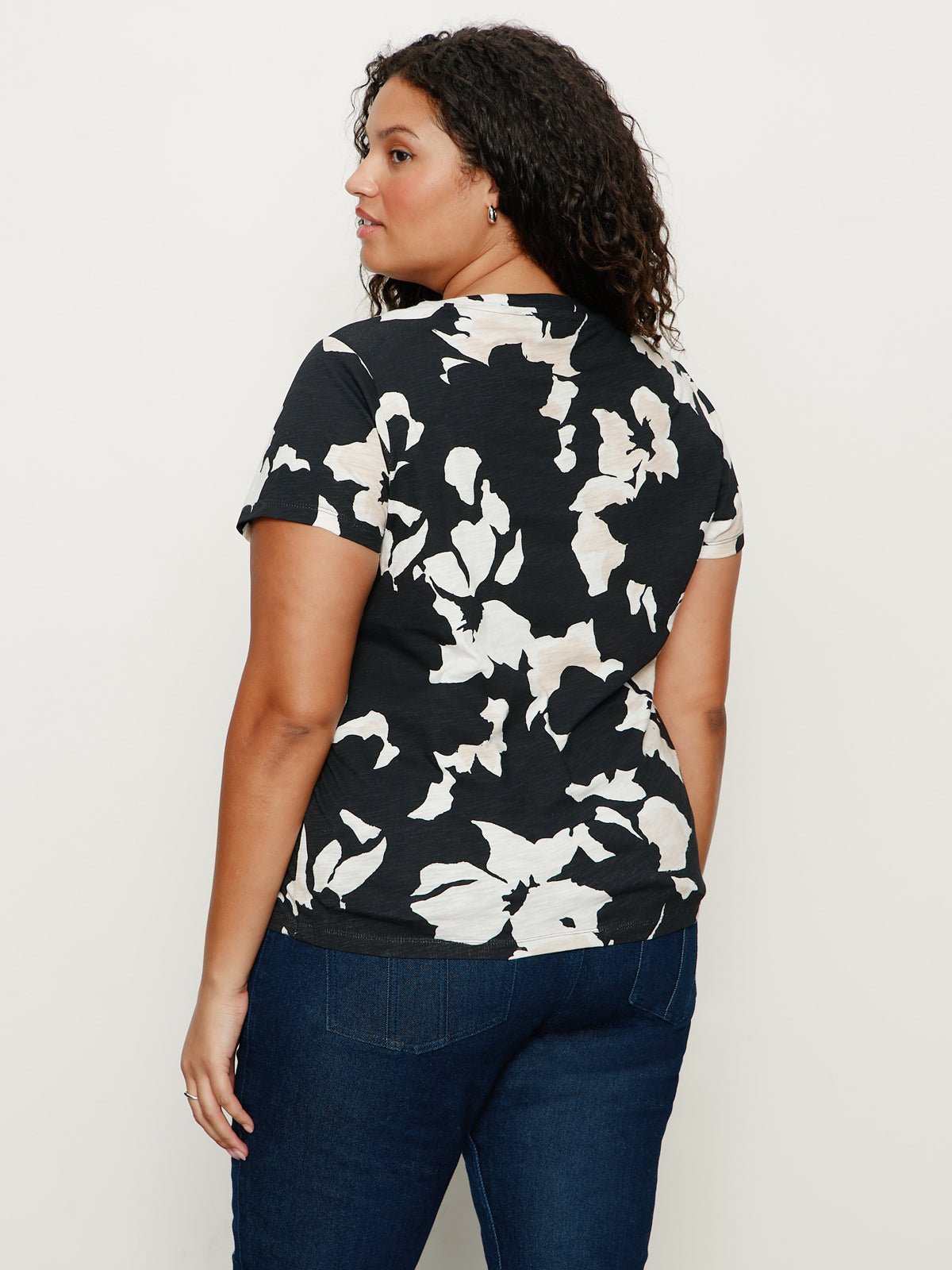 The Perfect Tee Petal Whisper Extended Sizing - Image 4