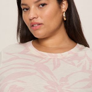 The Perfect Tee Rose Vine Extended Sizing