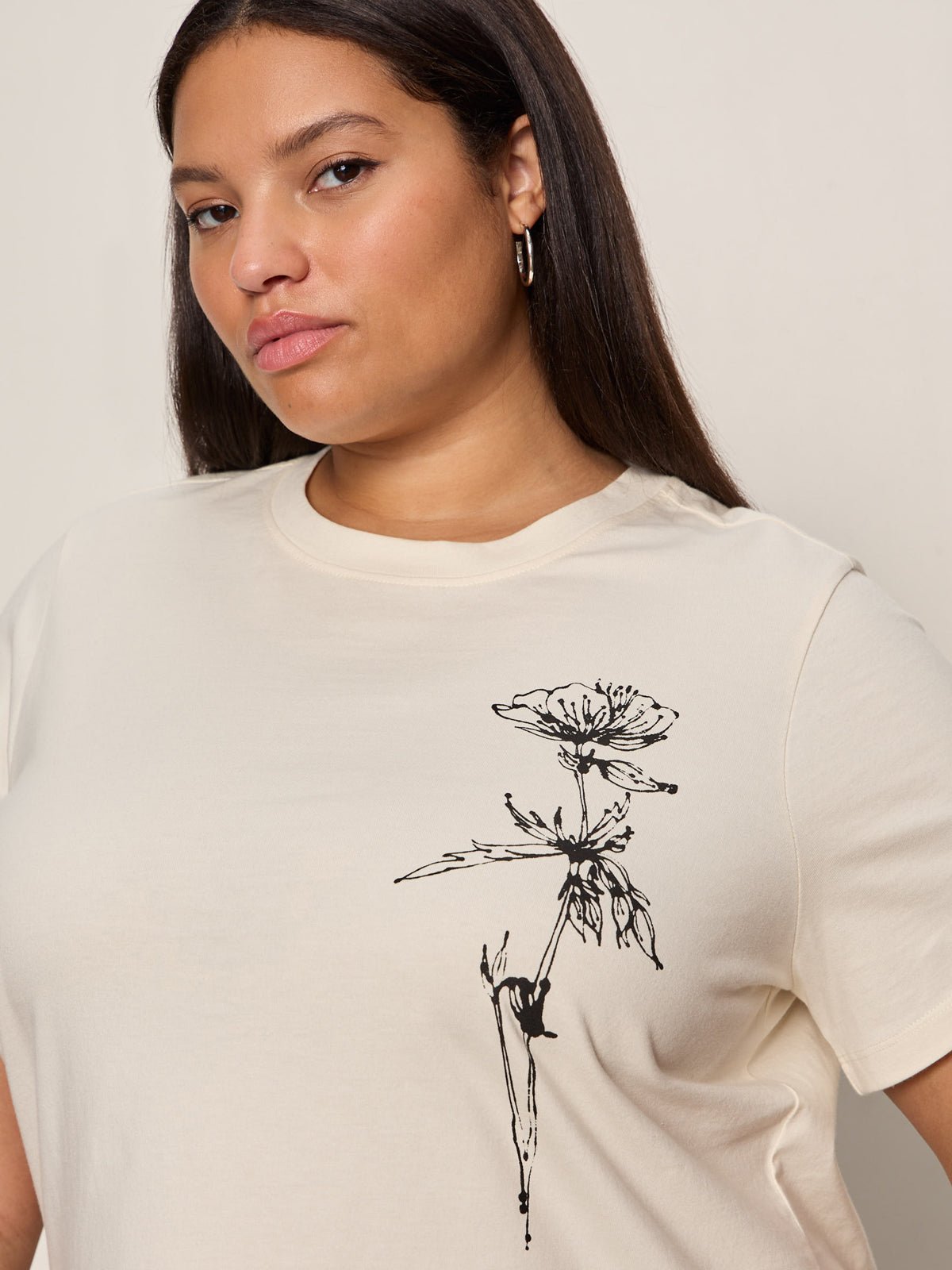 Timeless Tee Collagen with Dandelion Extended Sizing